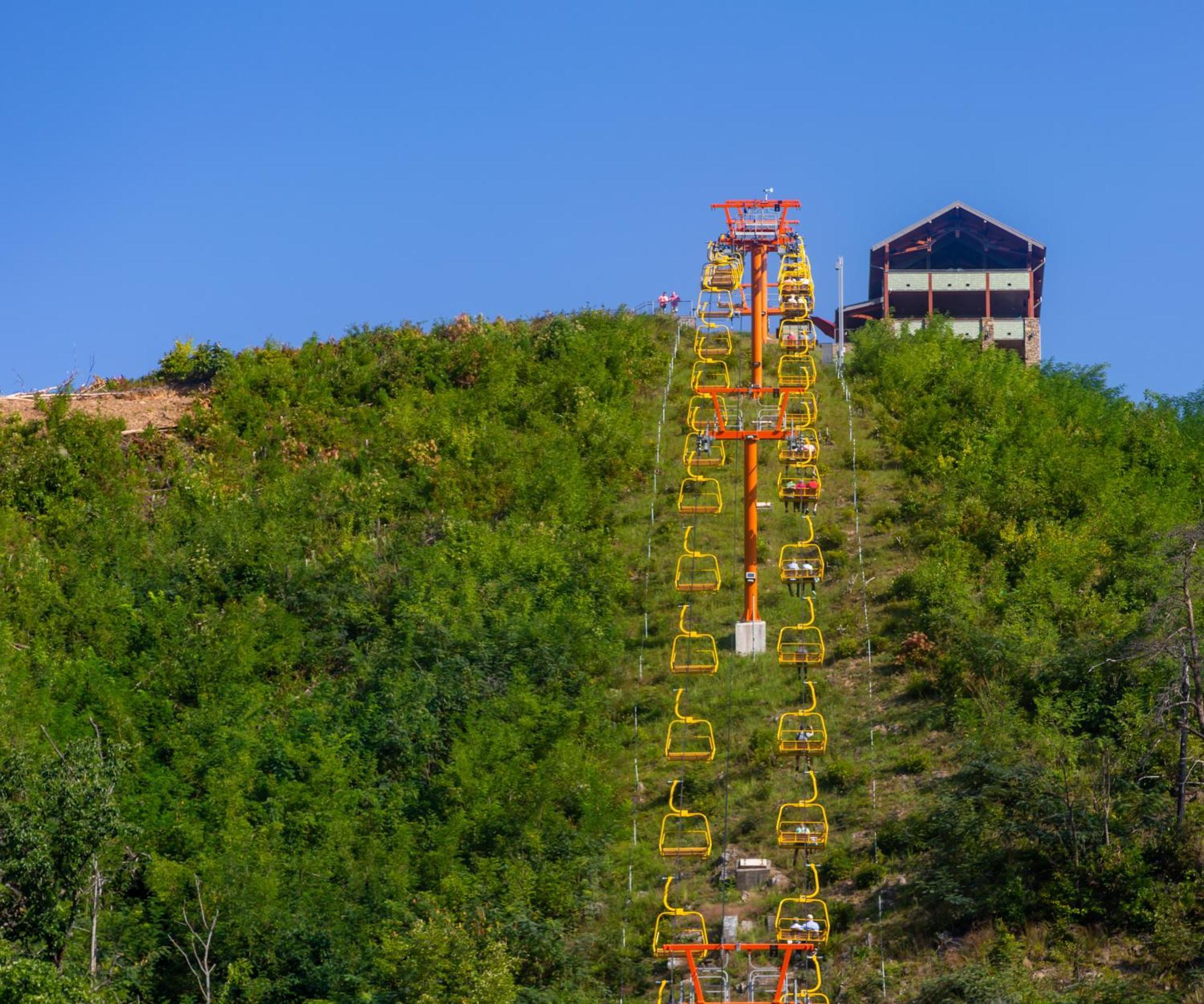 Whispering Winds, Hot Tub, Game Room, Wifi, 1089 Free Tickets Each Paid Day, Dollywood And More Gatlinburg Exterior photo